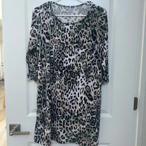 Women's small Animal Print Dress Pockets Black Multicolor
3/4 Sleeve